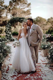 Élégantes robes de mariée en tulle à col en V avec des fleurs, robes de mariée de plage en V