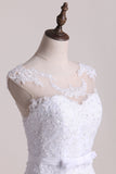 2024 Scoop Un mariage en ligne Robes tulle avec appliques Et Sash