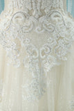 2024 Luxueux Scoop Robes de Mariée Une Ligne Tulle Avec Appliques Et Perles Train Royal