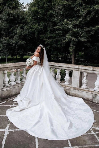 Robe De Bal Hors De L'épaule Satin Blanc Chérie Robes De Mariée, Robes De Mariée