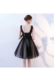 Une ligne v cou robes de soirée noir appliques courts tulle