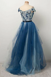 Superbe robe de bal dégradée à épaules dénudées avec appliques / résille