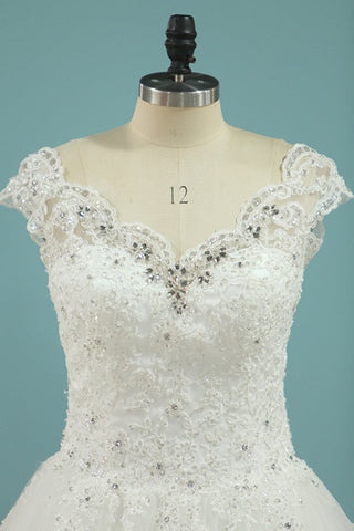 2024 robes de mariée en tulle une ligne sur l'épaule avec des appliques et des perles