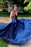 Robe de bal en satin simple a encolure en V