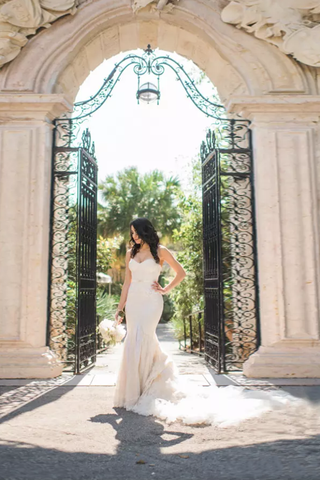 2024 Robes de mariée sirène Sweetheart Tulle avec appliques et perles