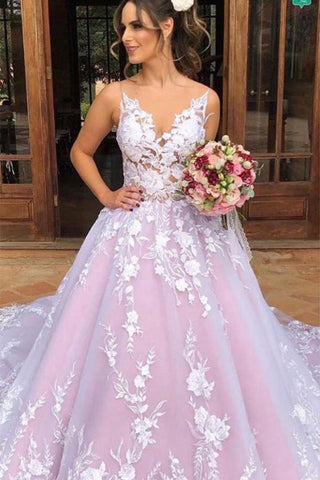 Robe de mariée princesse longue col en V avec appliques