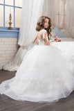 2024 Flower Girl Dresses Ball Gown Scoop manches courtes Tulle avec des fleurs faites à la main